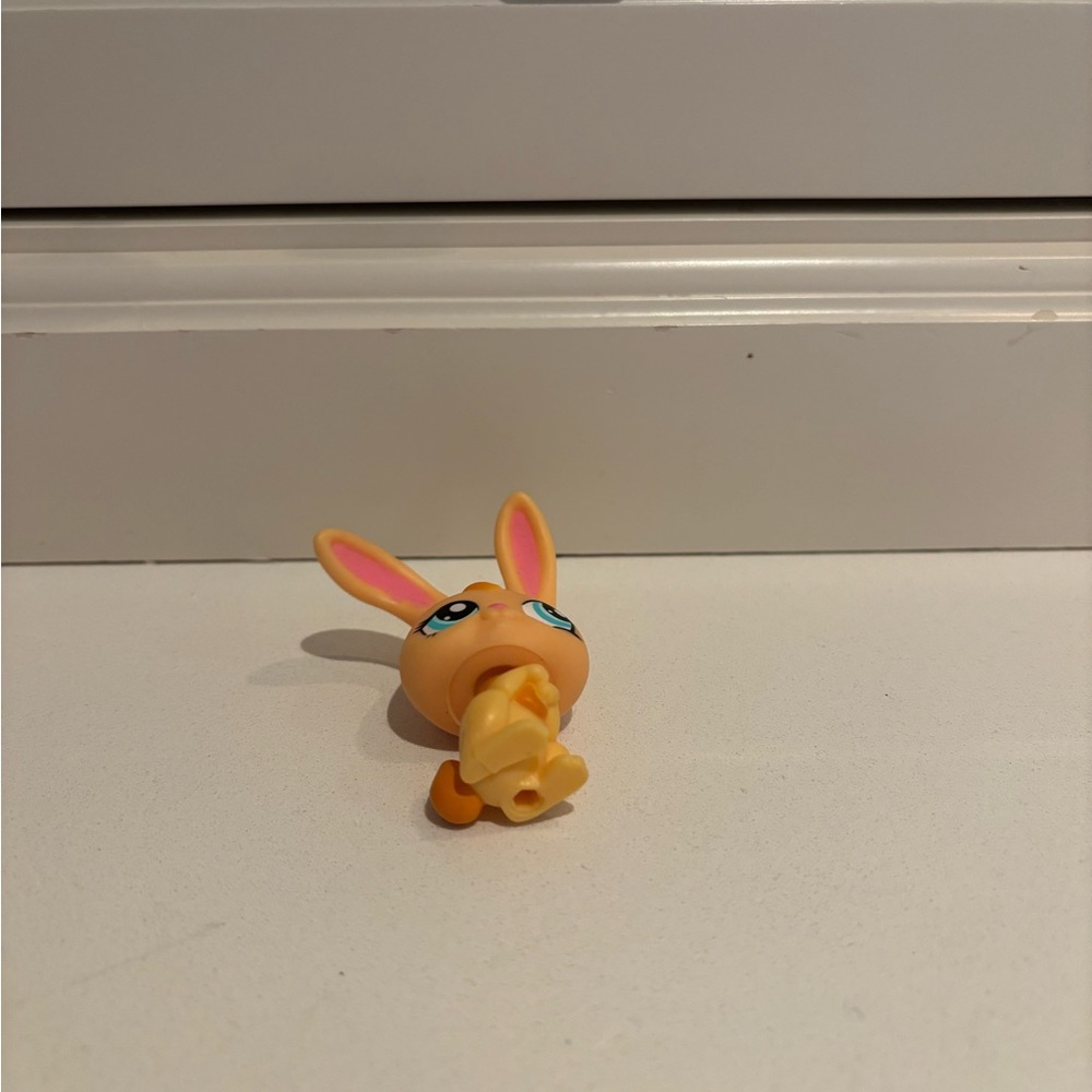 Littlest Pet Shop Rabbit - Picture 5 of 5